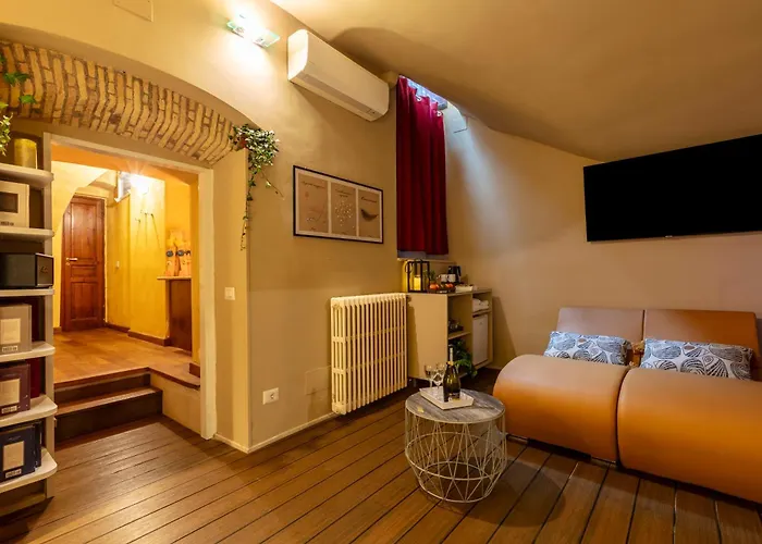 Romac Coronari With Gym, Sauna And Garden Apartament *